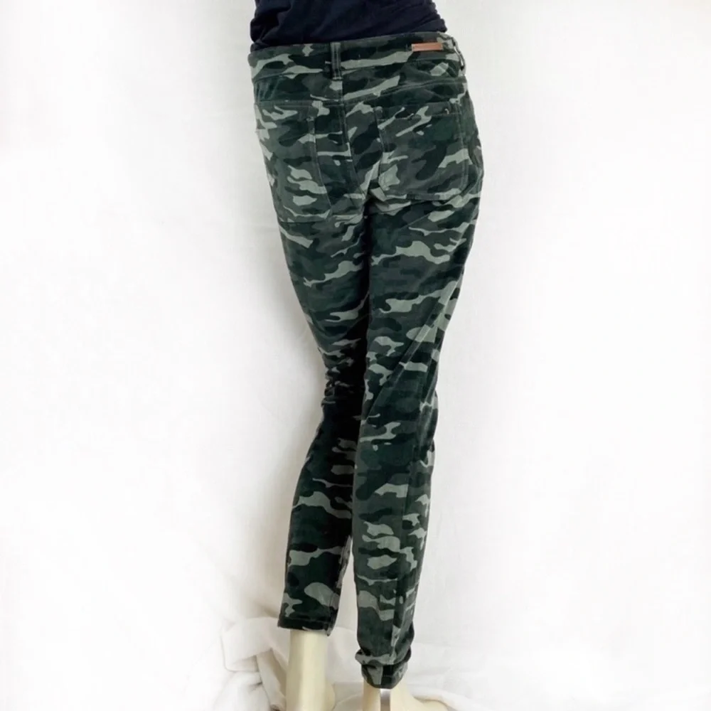 Anthropology High-Rise Skinny Camo Corduroy Pants size 28